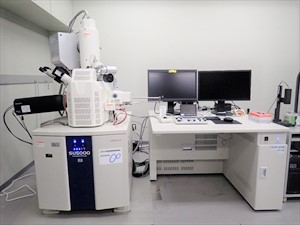 リモート対応型ショットキー走査電子顕微鏡
